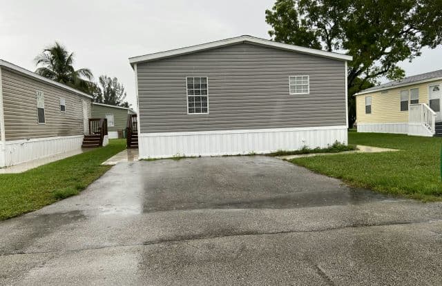 13451 S.W. 6TH PLACE, #61 - 13451 Southwest 6th Place, Davie, FL 33325