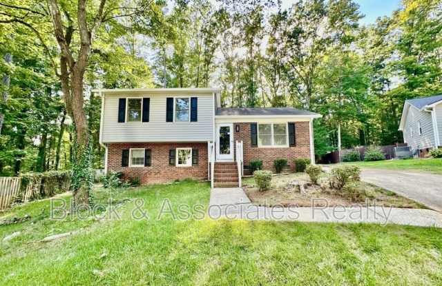 103 Carriole Court