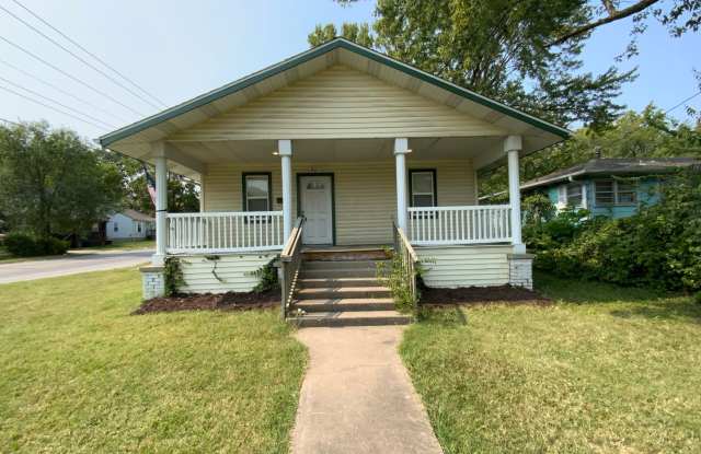 Newly Remodeled 2 Bedroom House - 501 McBaine Avenue, Columbia, MO 65203