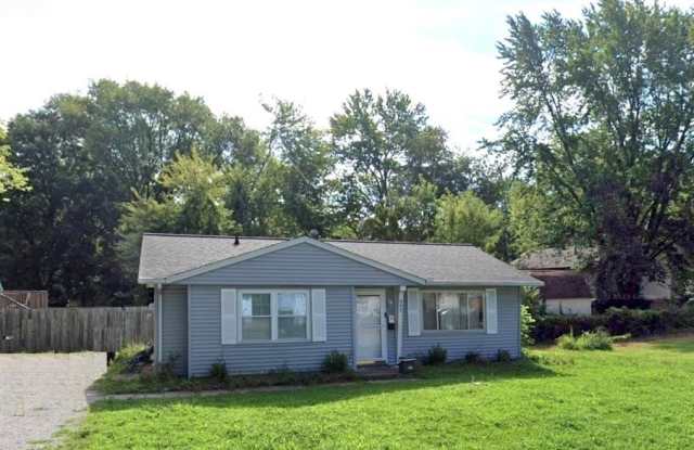 805 JUNIPER Drive