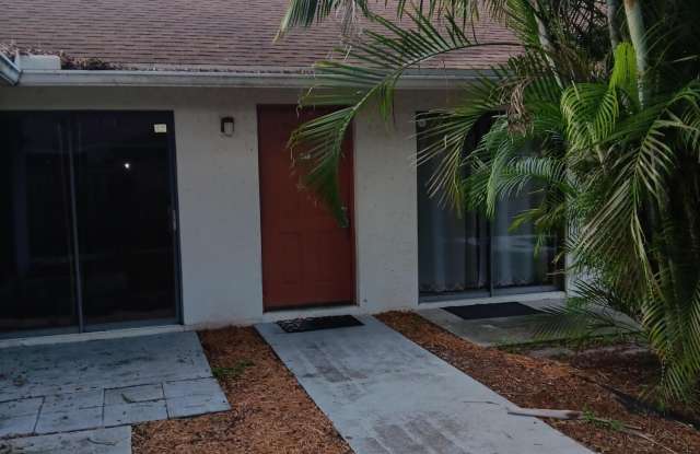 1511 Hawthorne Place