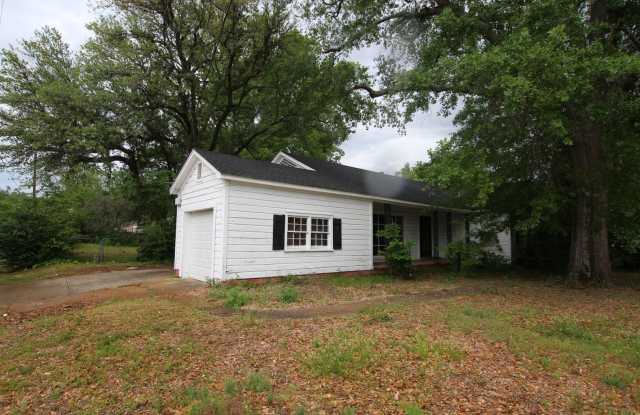 Coming Soon! 3 Bed 2 Bath Home! Large Corner Lot!