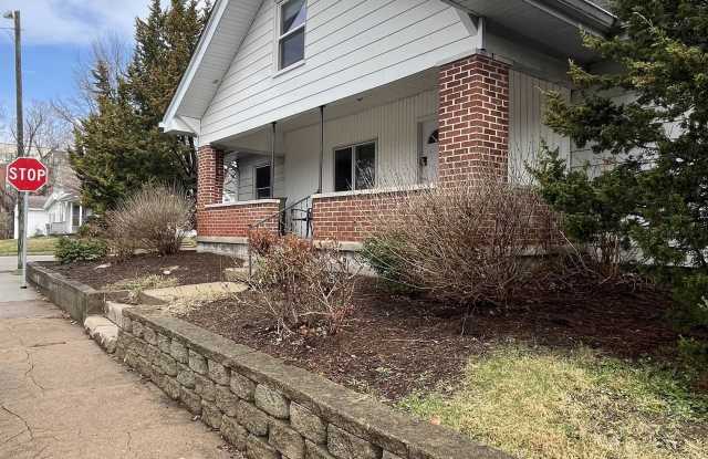 Photo of 810 North Lincoln Street