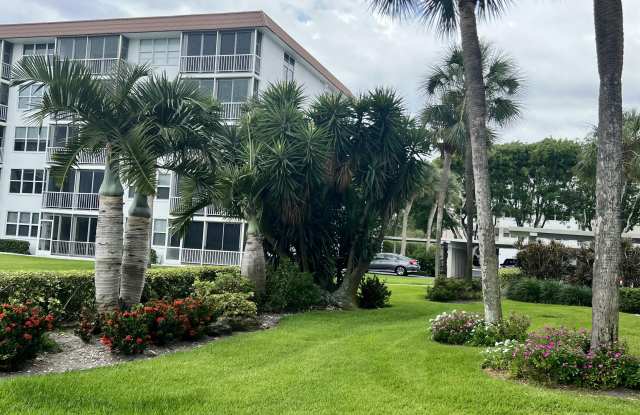 2717 Florida Blvd