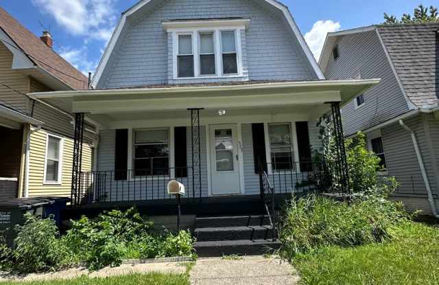 3 bedroom 1 bath