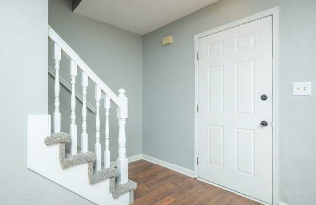 675 Ashworth Drive