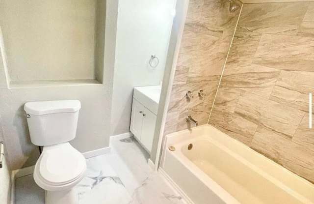 Charming 2-bedroom, 1-bathroom home in Pueblo | $1400