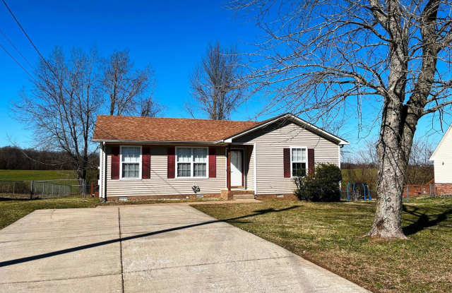 824 Washington Avenue - 824 Washington Avenue, Oak Grove, KY 42262