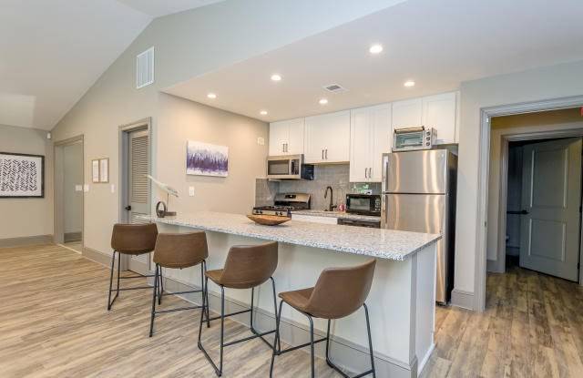 730 Franklin Rd SE Unit D31