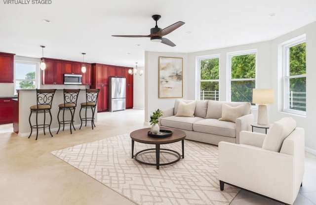 Photo of 607 Delafield Avenue