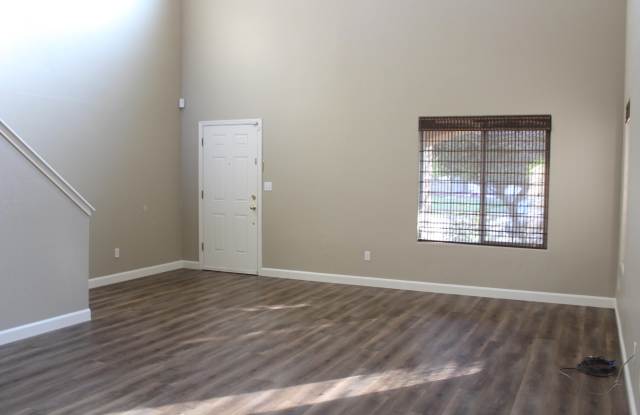 2424 E Victor Avenue