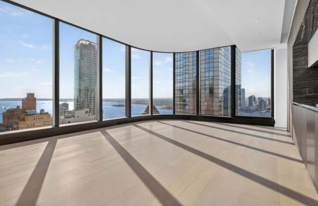 125 Greenwich Street