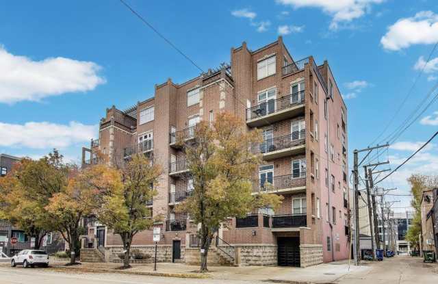 Photo of 816 W Hubbard Street