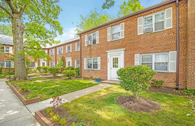 2808 16th Rd SApartment B
