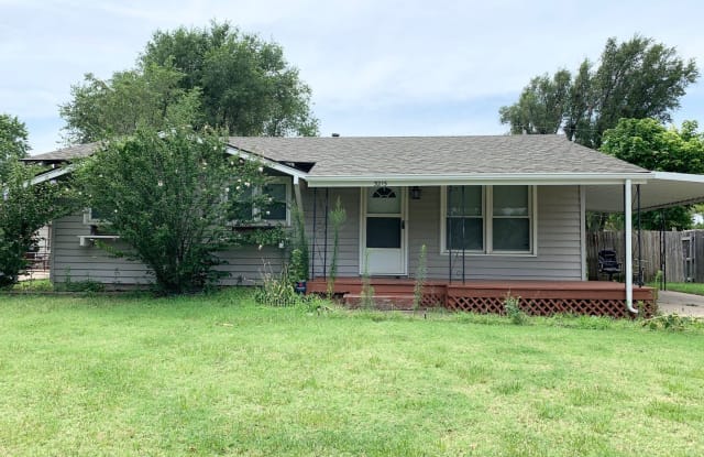 3215 S Chase Ave - 3215 S Chase Ave, Wichita, KS 67217