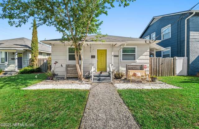909 CEDAR Street