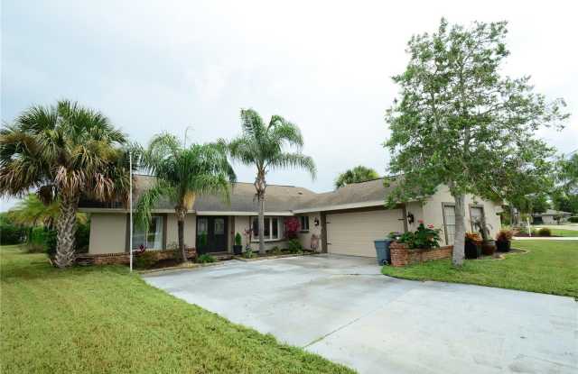 58 COMANCHE Court
