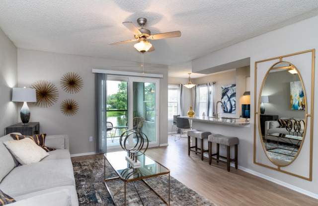 Photo of Vantage on Hillsborough Apartments