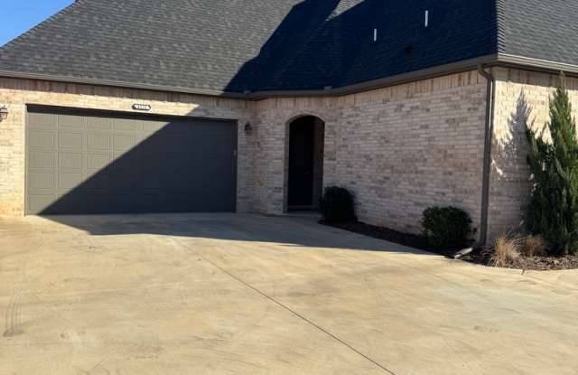 Furnished 3 bedroom, 2.5 bathroom, 2 car garage