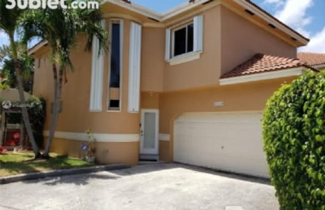 11217 LAKEVIEW DR - 11217 Lakeview Drive, Coral Springs, FL 33071