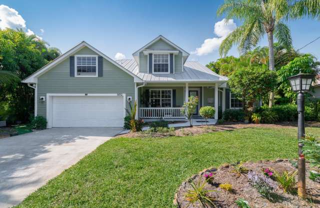 3842 SW Saint Lucie Lane