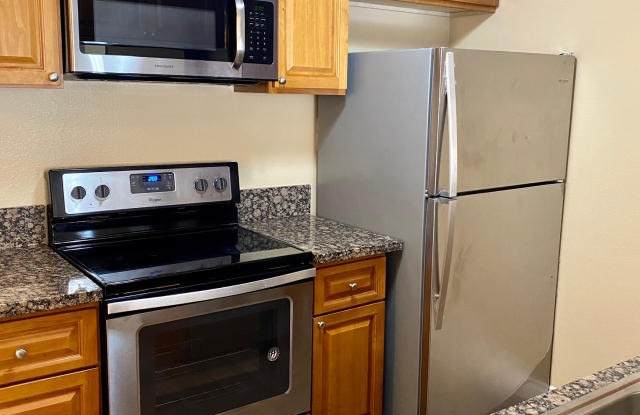 435 N Garfield Ave Unit E11