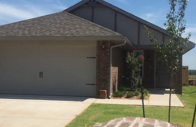3 bedroom 2 bath home Mustang Schools