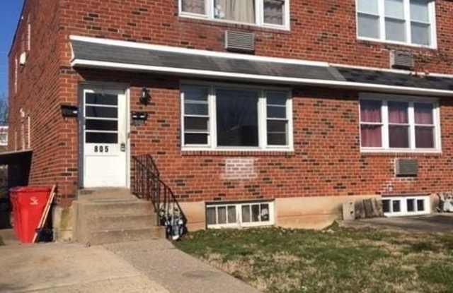 805 SELMA STREET