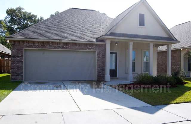 828 Northbrook Dr