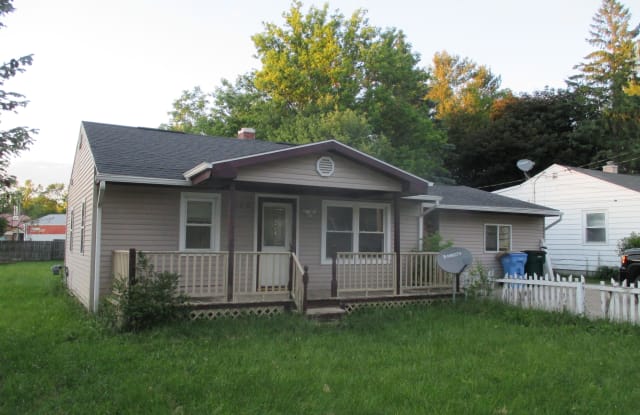 2126 W Miller Rd - 2126 West Miller Road, Lansing, MI 48911