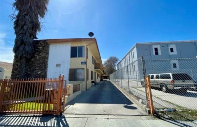 1036 W 95th Street