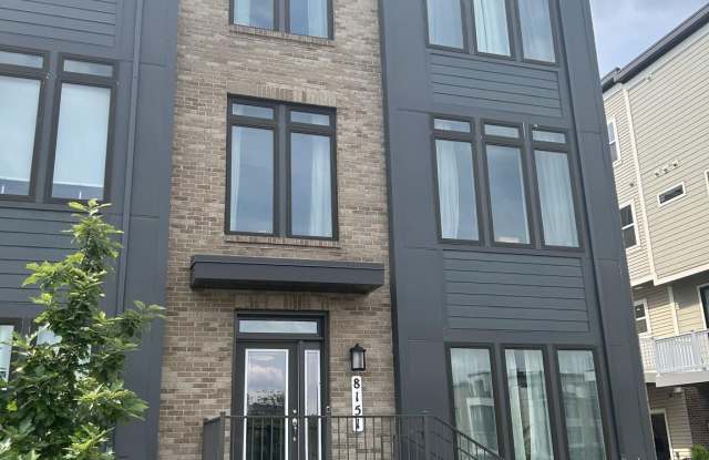 8151 GREENPOINT PLACE