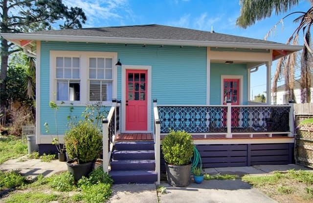 8436 HICKORY Street - 8436 Hickory Street, New Orleans, LA 70118