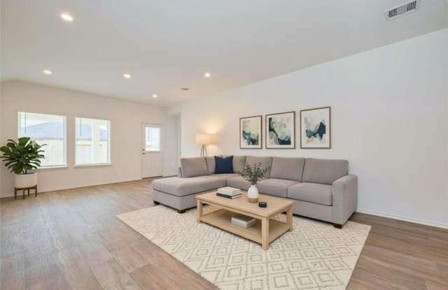 30842 Brightwell Bend