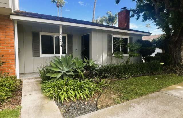 Photo of 21266 Burlington Ln