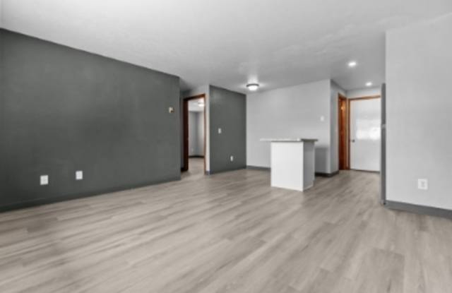 1530 Moraine Terrace - 2