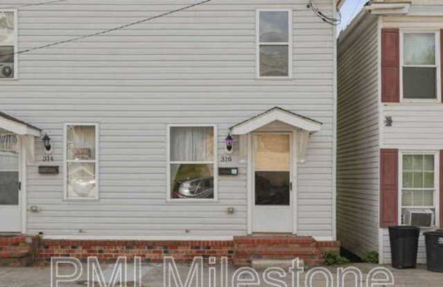 316 N High St