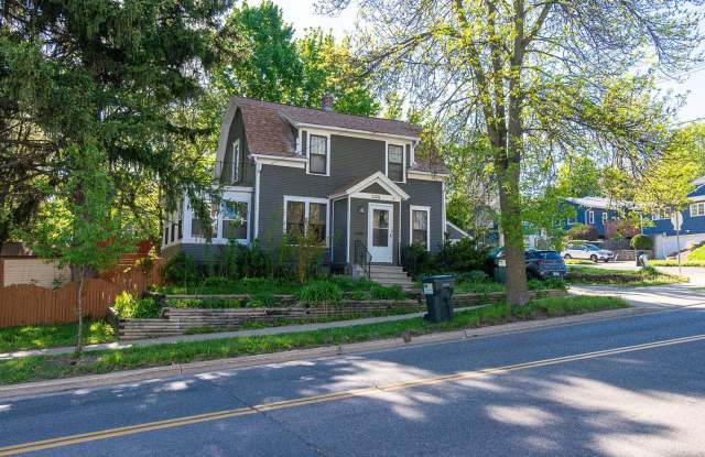 Rare opportunity in the St. Mary's neighborhood!
