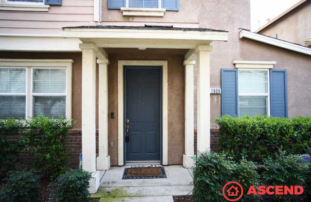 Beautiful Home in Gated Community!