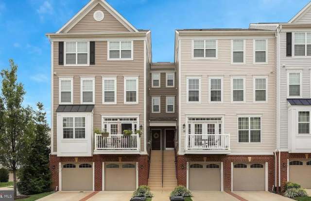 45715 WINDING BRANCH TERRACE - 45715 Winding Branch Terrace, Dulles Town Center, VA 20166