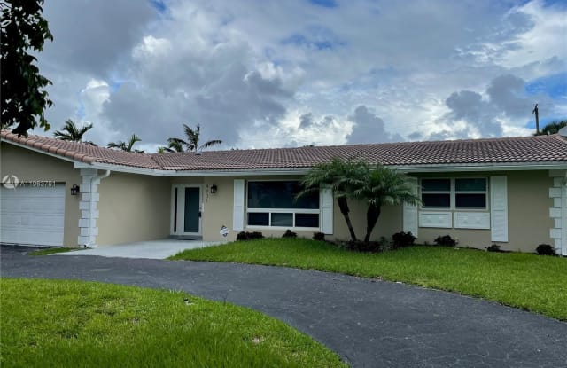 4901 S Buchanan St - 4901 Buchanan St, Hollywood, FL 33021