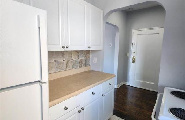 36 Hillside Avenue unit: 1