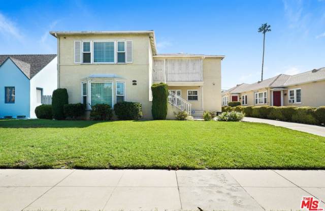 Photo of 1428 S Genesee Ave