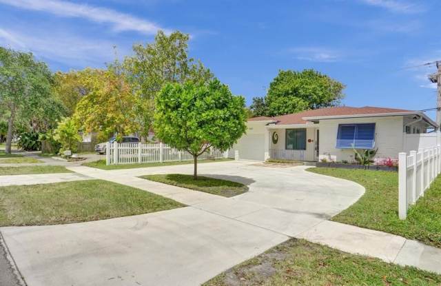 4309 Johnson St - 4309 Johnson Street, Hollywood, FL 33021