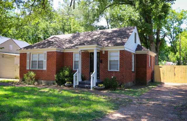 Photo of 599 Estridge Dr