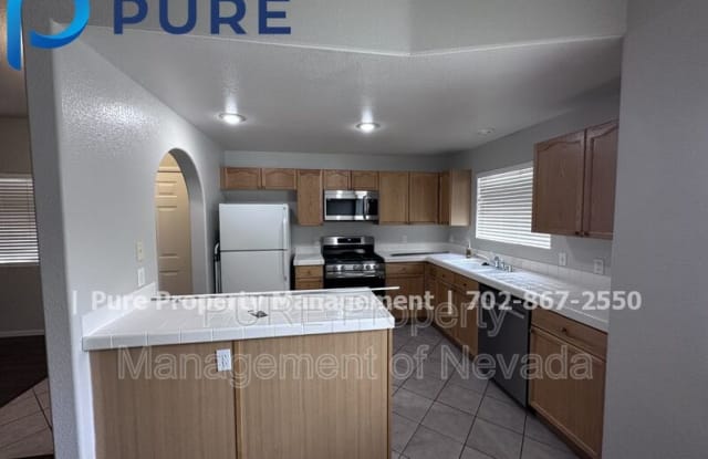 400 Amber Pine Street - 400 Amber Pine Street, Las Vegas, NV 89144