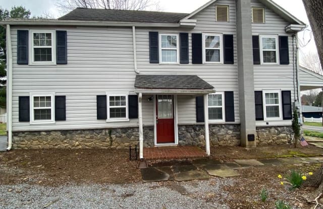 670 Valley Rd - 670 Valley Road, Lancaster County, PA 17601