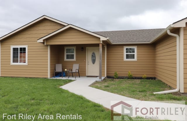 1780 W. 14th St. Pl - 1780 14th Street Place, Junction City, KS 66441