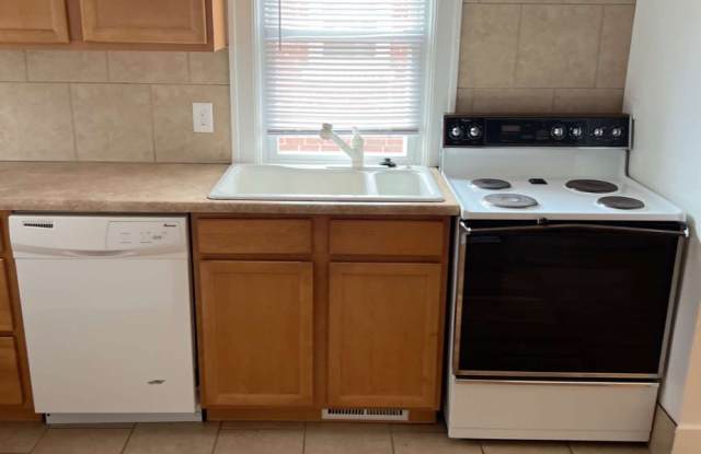 2114 S WASHINGTON ST