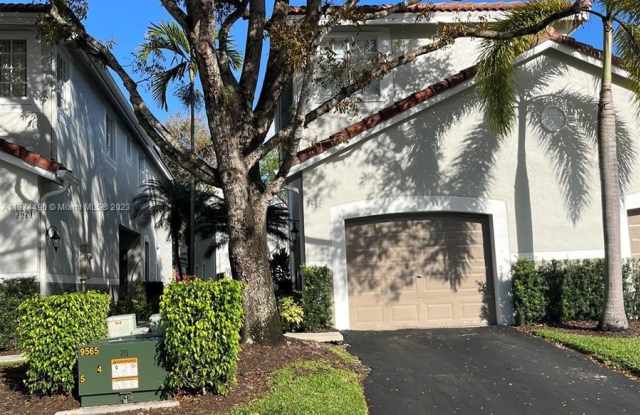 3869 San Simeon Cir